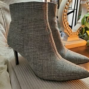 City Classified Ankle Boots